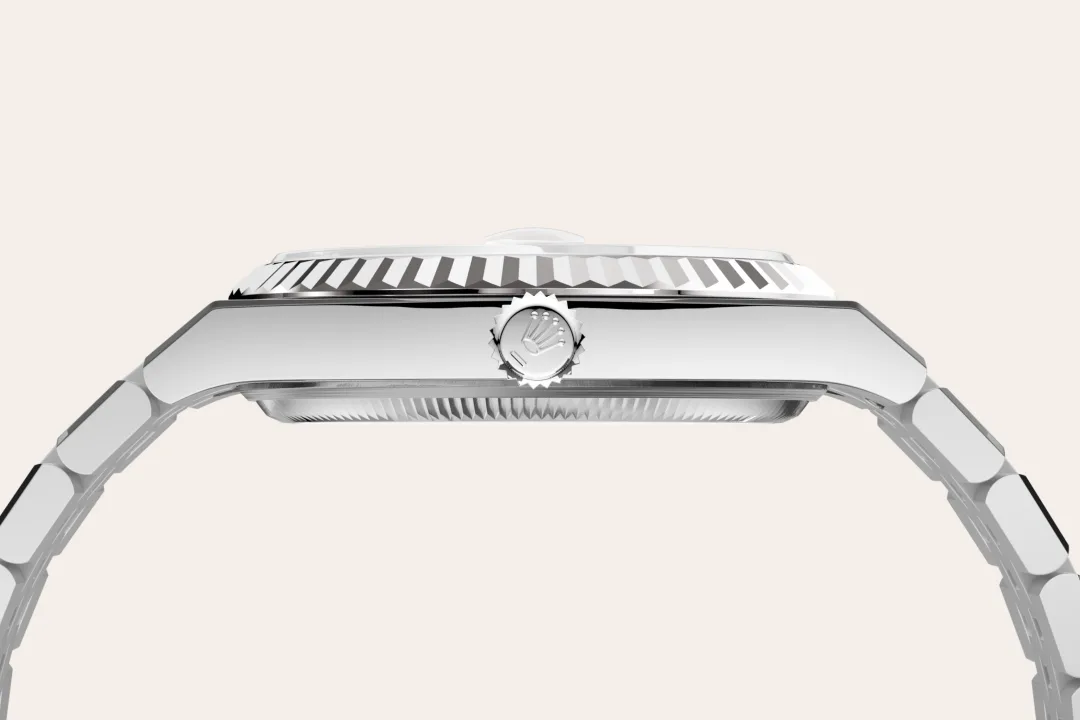 Land-Dweller M127234-0001